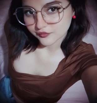 <em><strong>Rebeca K.</strong></em>